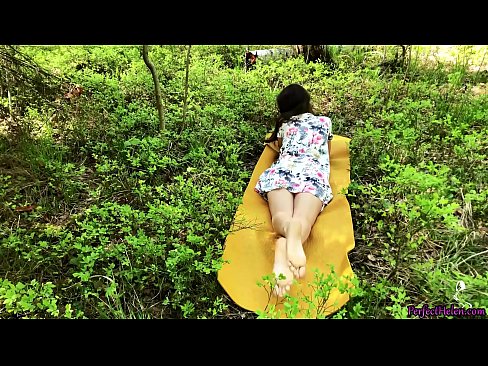 ❤️ Mgeni kwenye Tinder Anajichua Pussy Yangu na Kutombana kwa shauku msituni Pono ya kupendeza